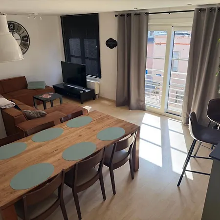 Duplex Vernieuwd Dujardin Bubbelbad 아파트