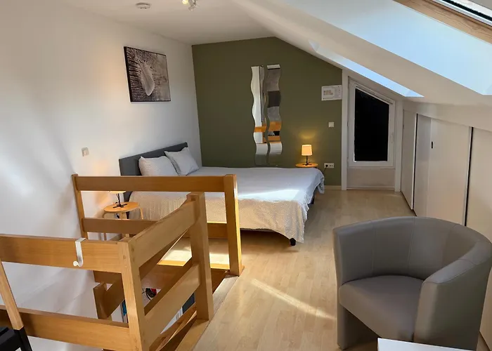 Duplex Vernieuwd Appartement Dujardin Bubbelbad דירה *